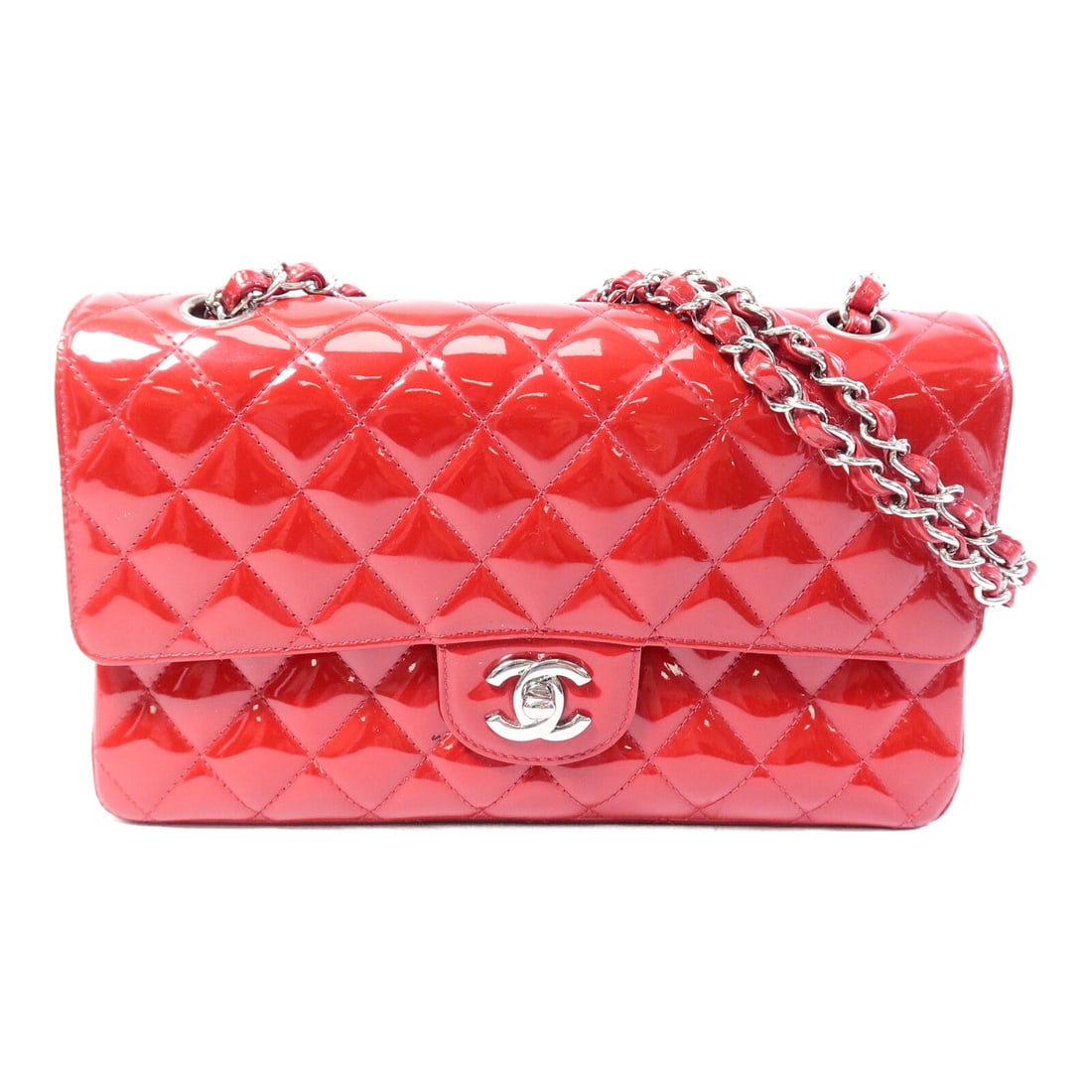 Chanel Chain Shoulder Bag Red: Red patent leather chain shoulder bag with silver hardware; includes storage bags and hologram sticker; 25.5 x 16.5 x 6 cm.