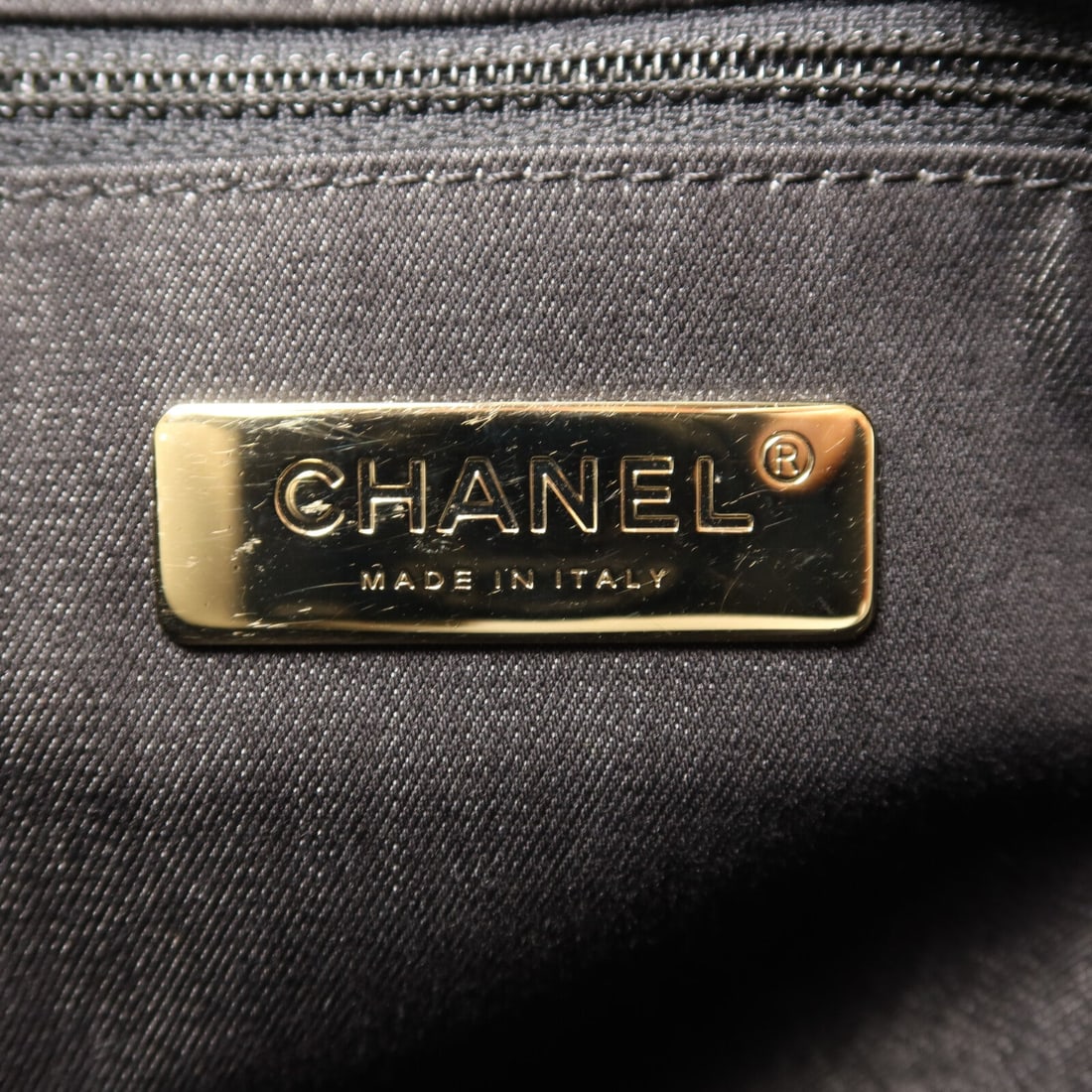 Chanel Button Up Hobo - 6
