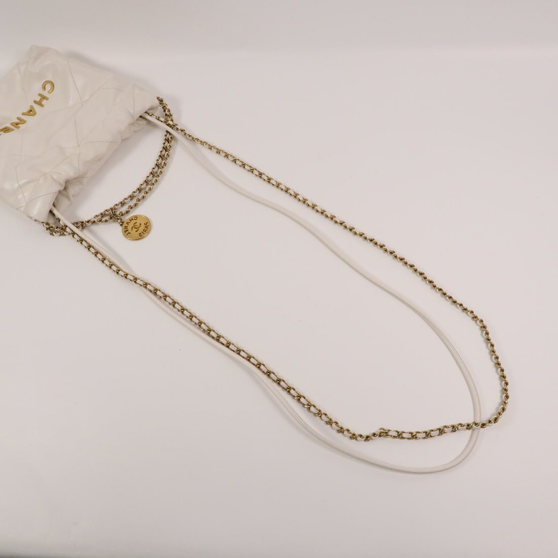 Chanel Mini 22 White - 9