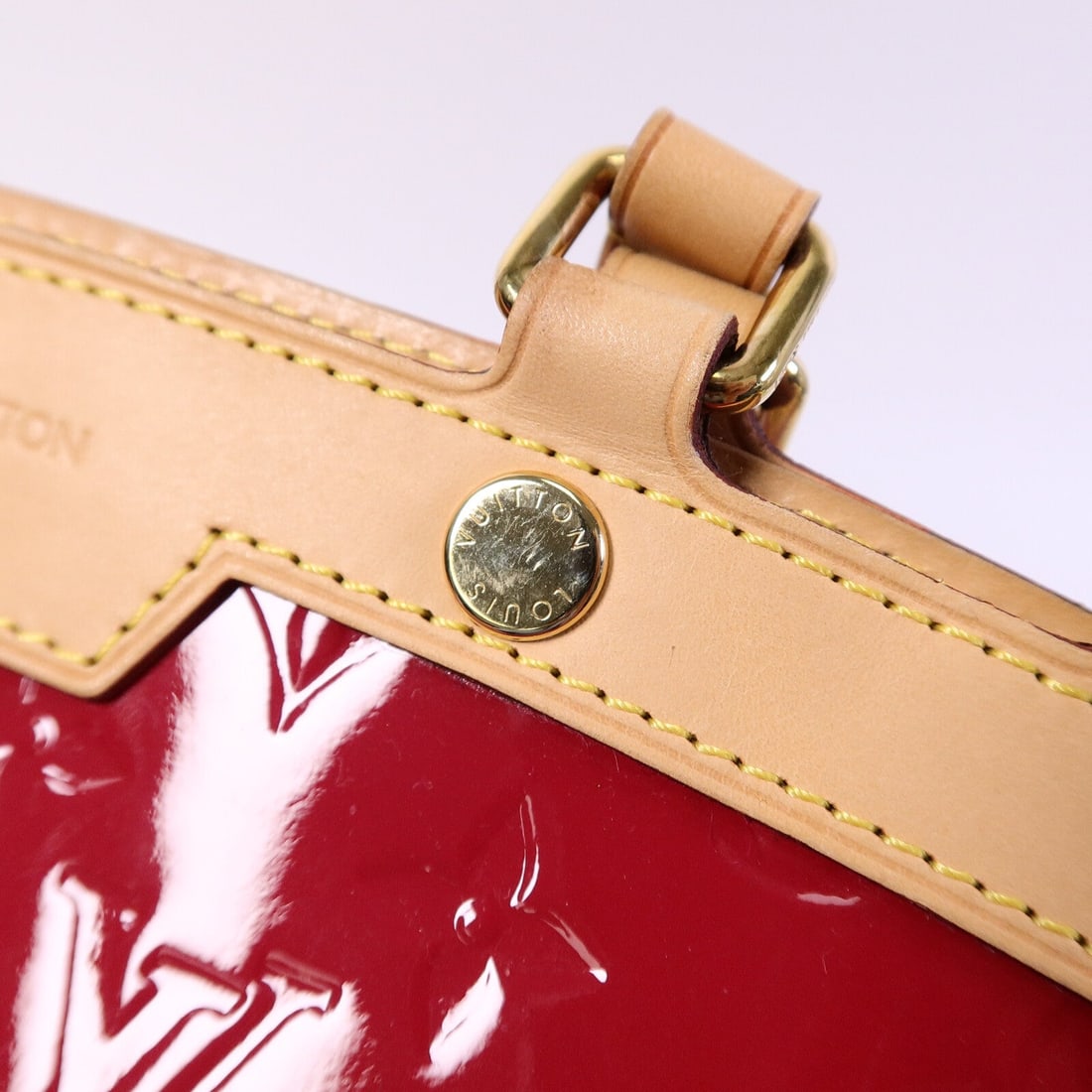 Louis Vuitton Brea MM Red - 17