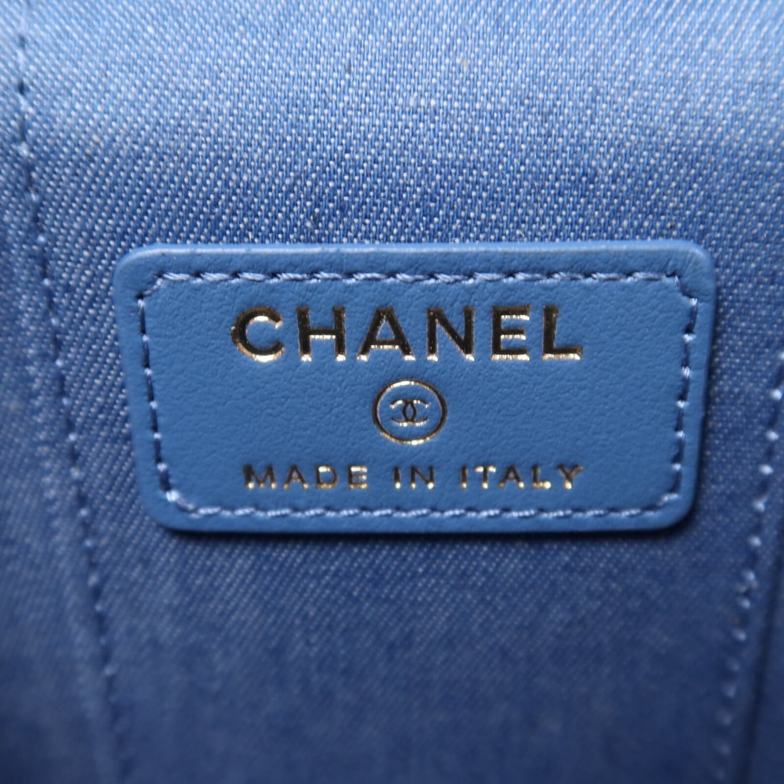 Chanel Mini Vanity Denim Blue - 6