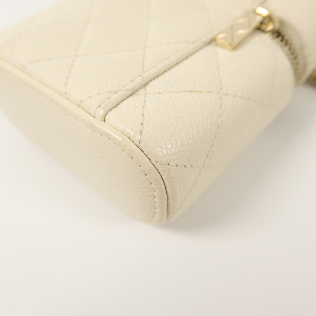 Chanel Mini Box Handle White - 14