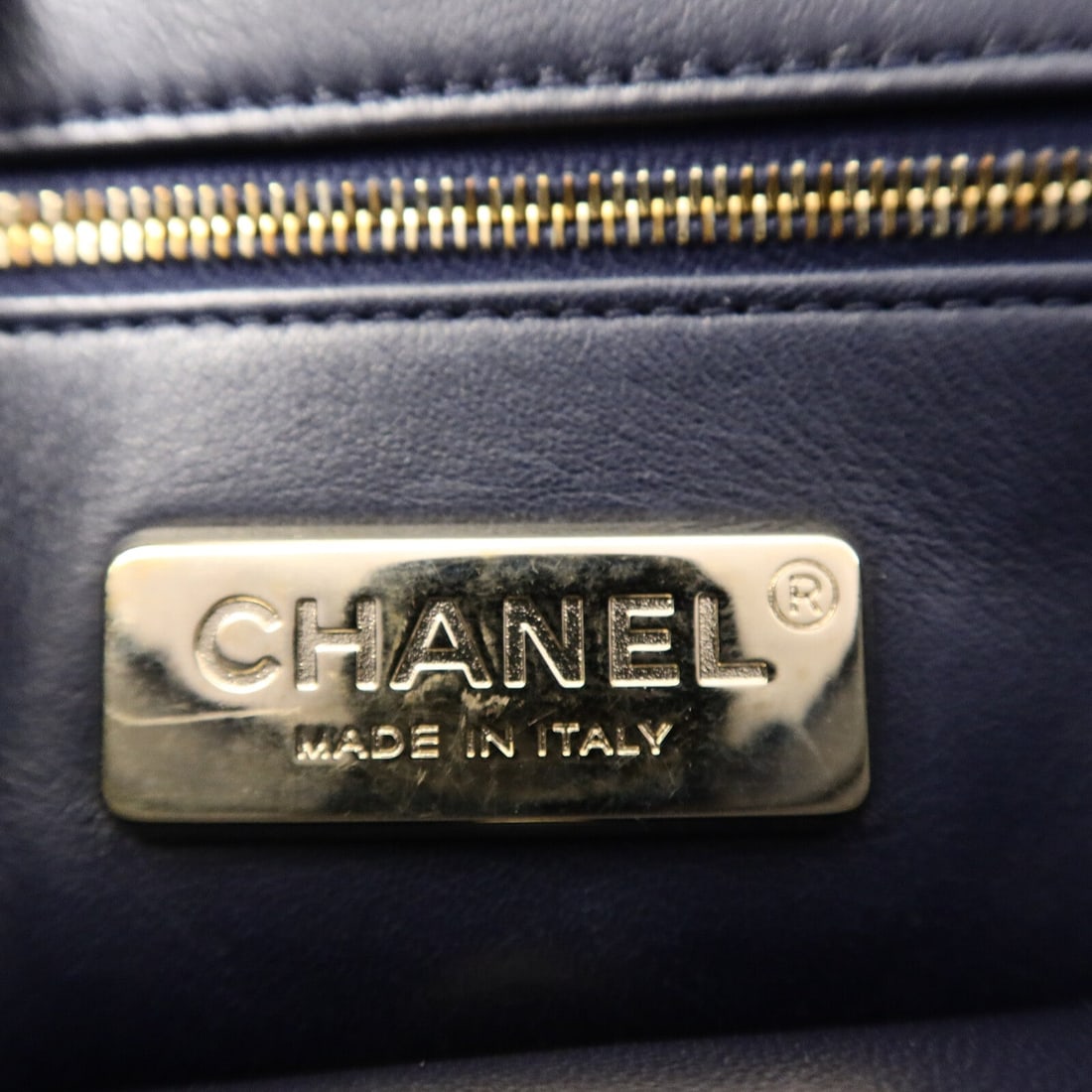 Chanel Flap Bag Medium Navy - 6