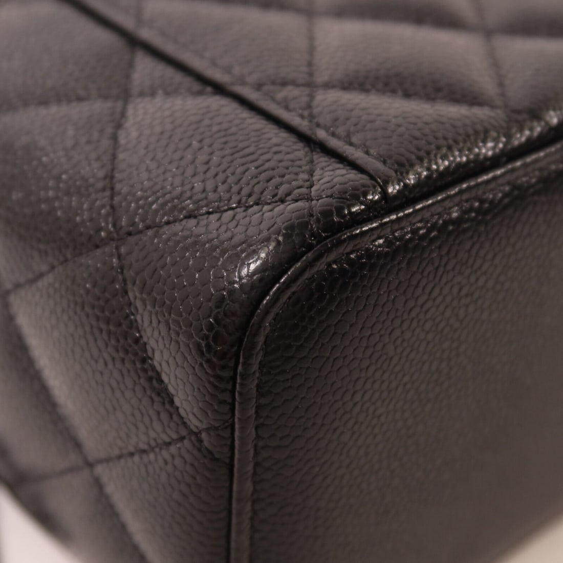 Chanel Vanity Top Handle Black - 15