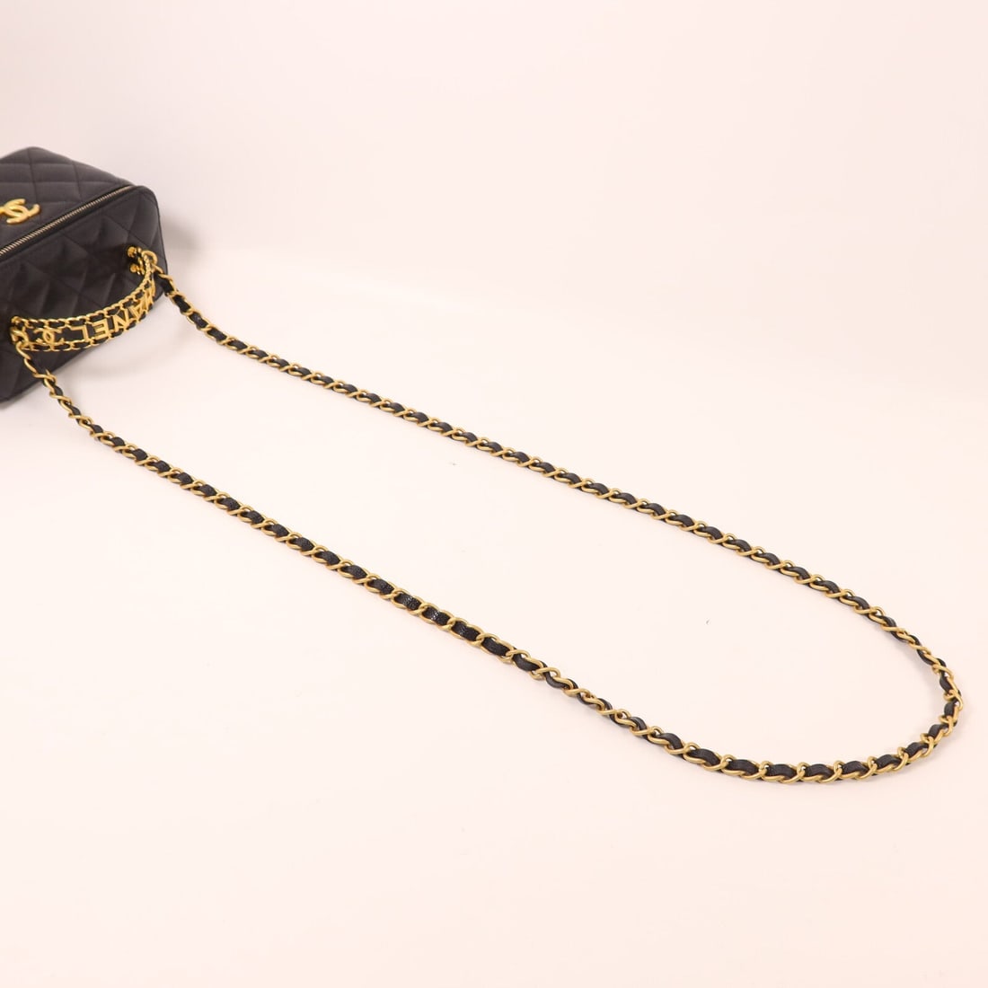 Chanel Vanity Top Handle Black - 8
