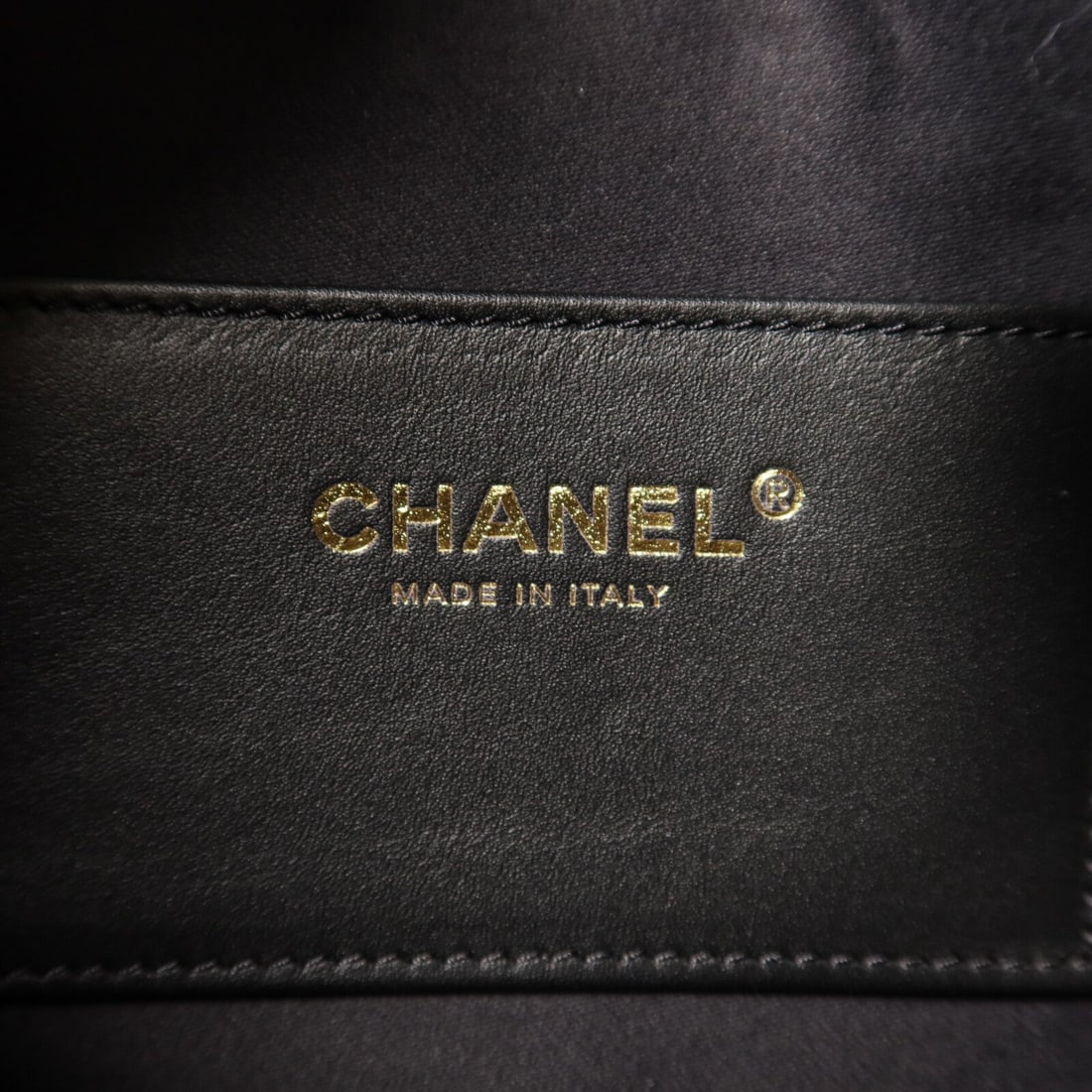 Chanel 25 Medium Chain Black - 6
