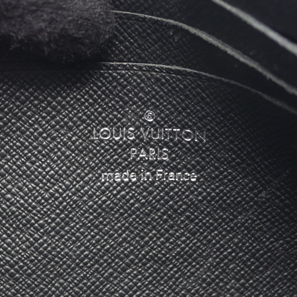 LV Christopher Wearable Wallet - 4