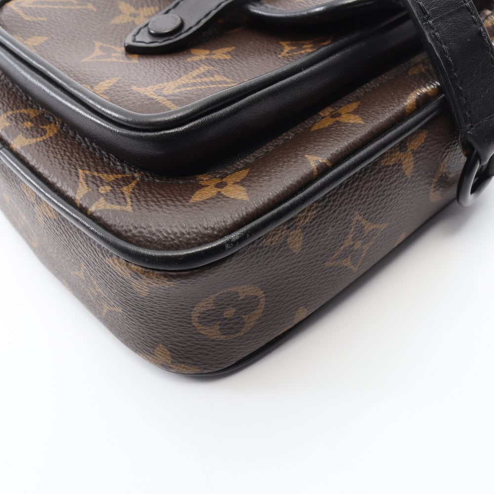 LV Christopher Wearable Wallet - 6