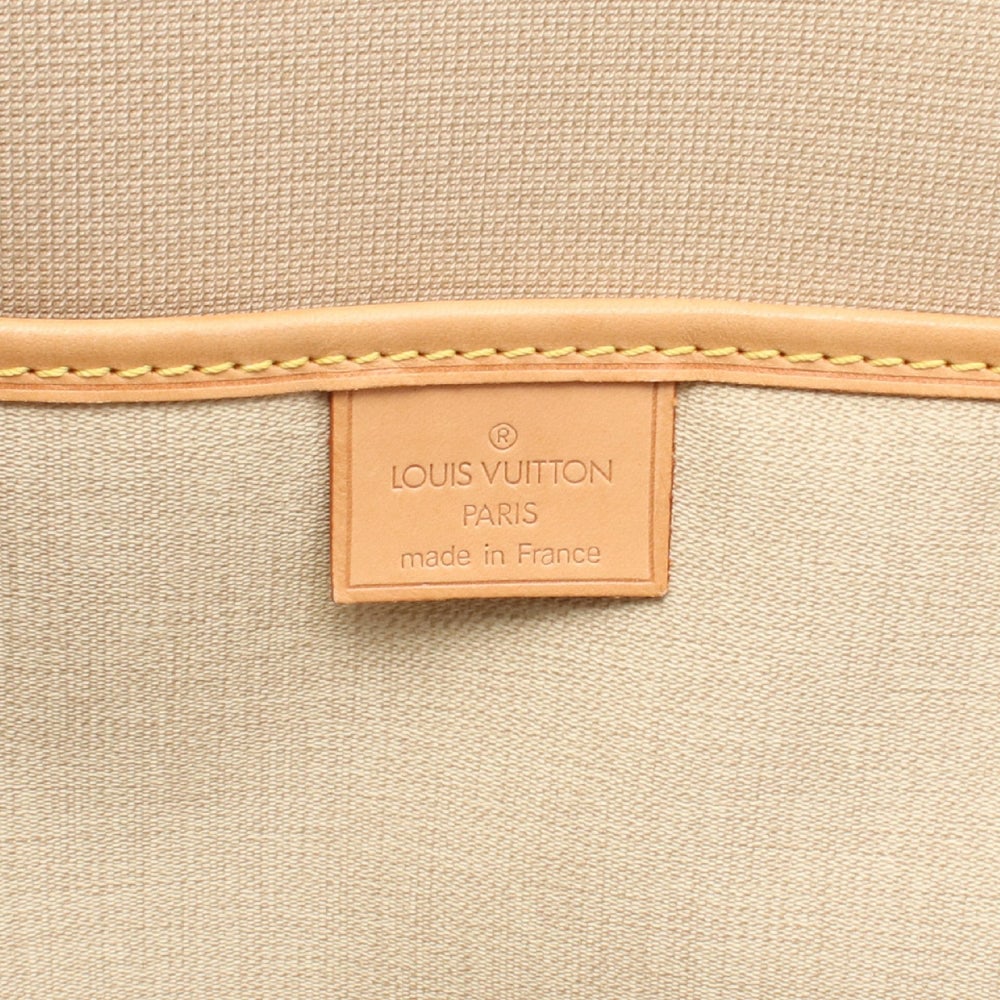 Louis Vuitton Excursion Monogram - 4