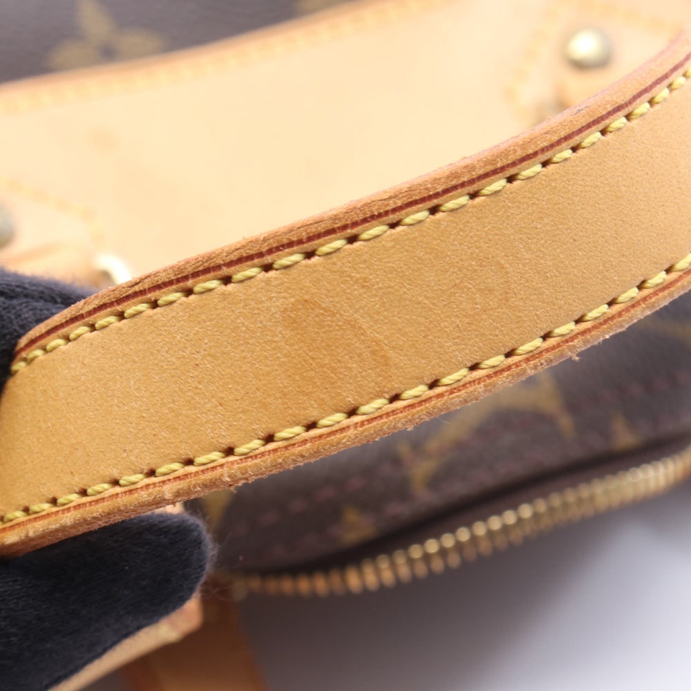 Louis Vuitton Excursion Monogram - 8