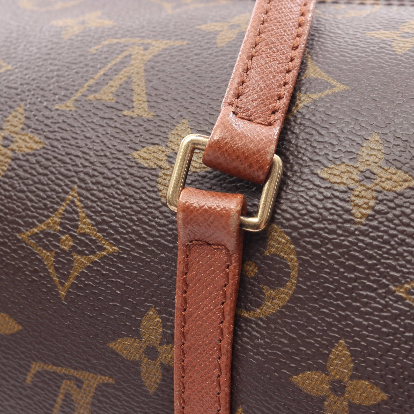 LV Papillon 26 Monogram Handbag - 2