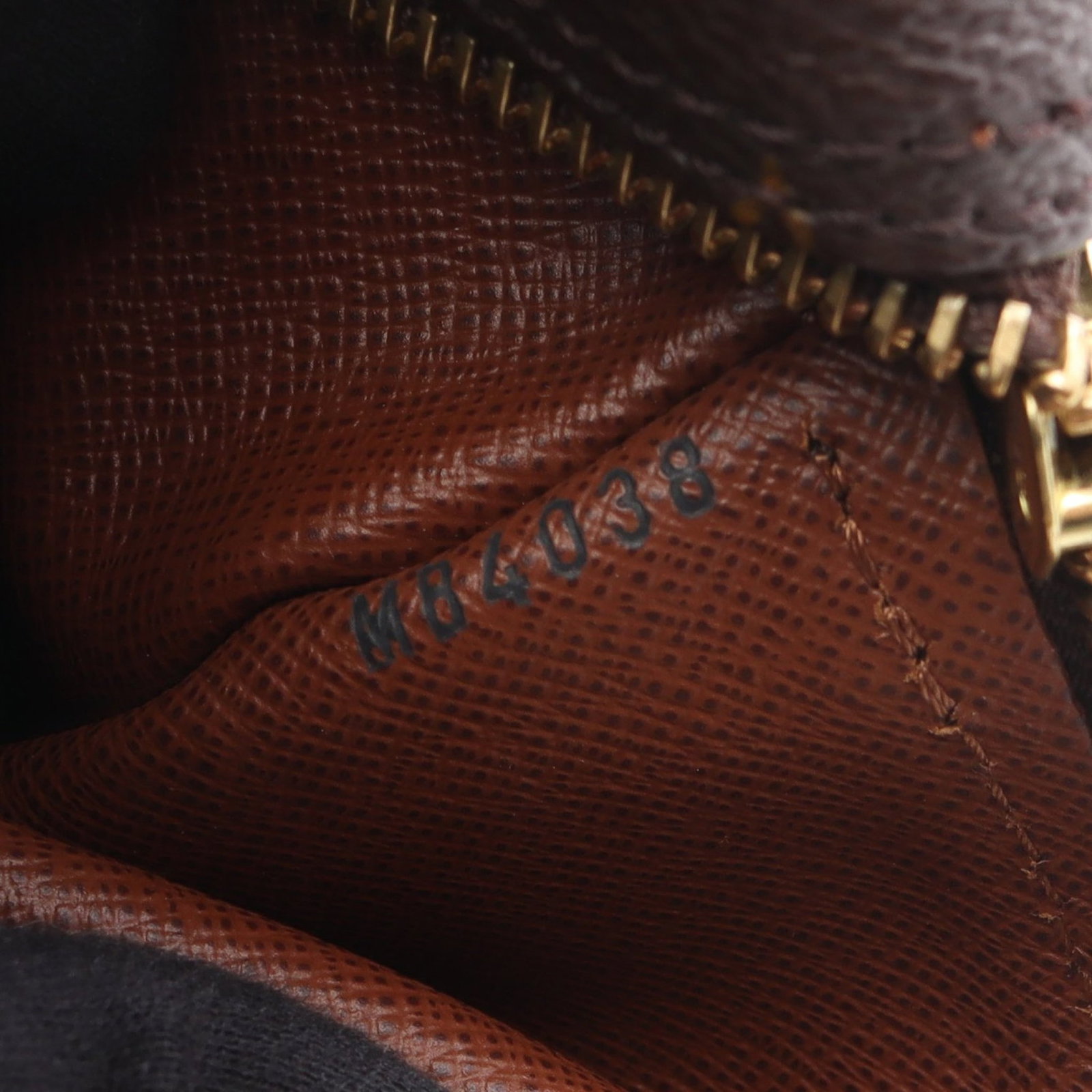 LV Papillon 30 Monogram Handbag - 5