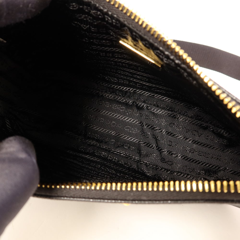 Prada Re-Edition 2005 Black Bag - 7