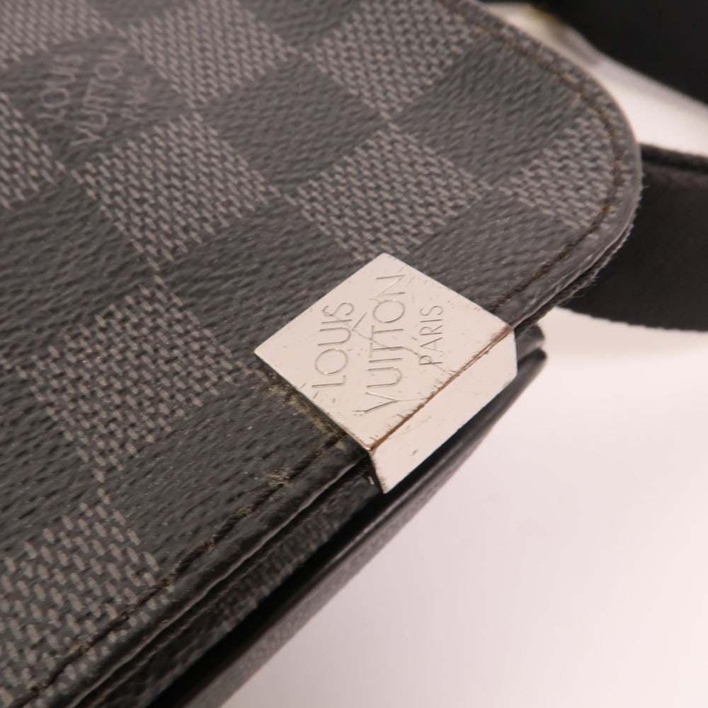 Louis Vuitton District PM Graphite - 10