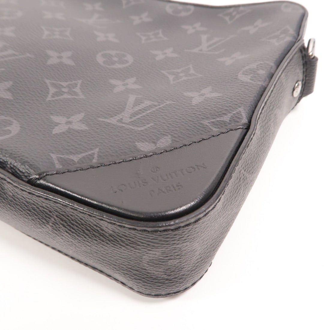 Louis Vuitton Trio Messenger - 11