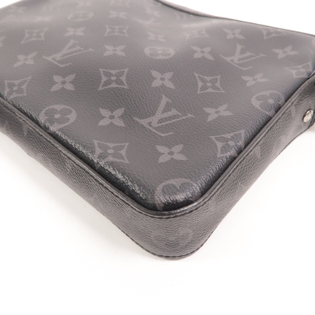 Louis Vuitton Trio Messenger - 13