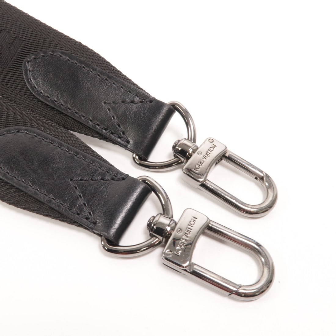Louis Vuitton Trio Messenger - 15