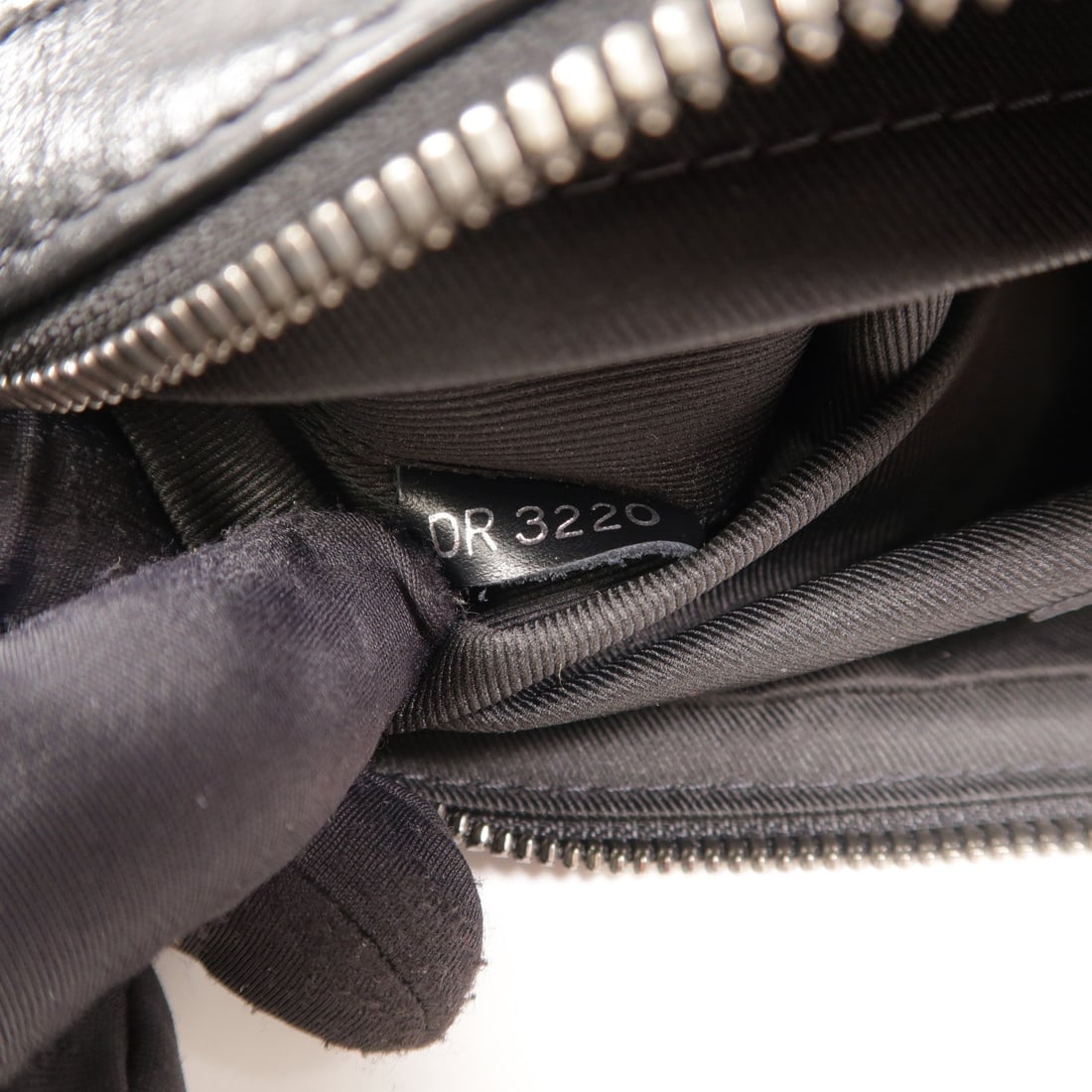 Louis Vuitton Trio Messenger - 7