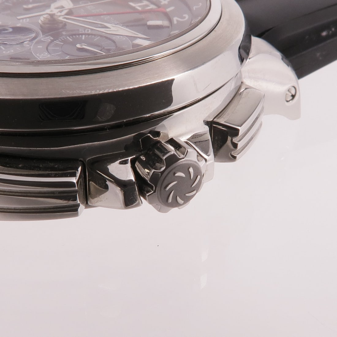 Tudor Black Bay Pro 79470 Automatic - 8