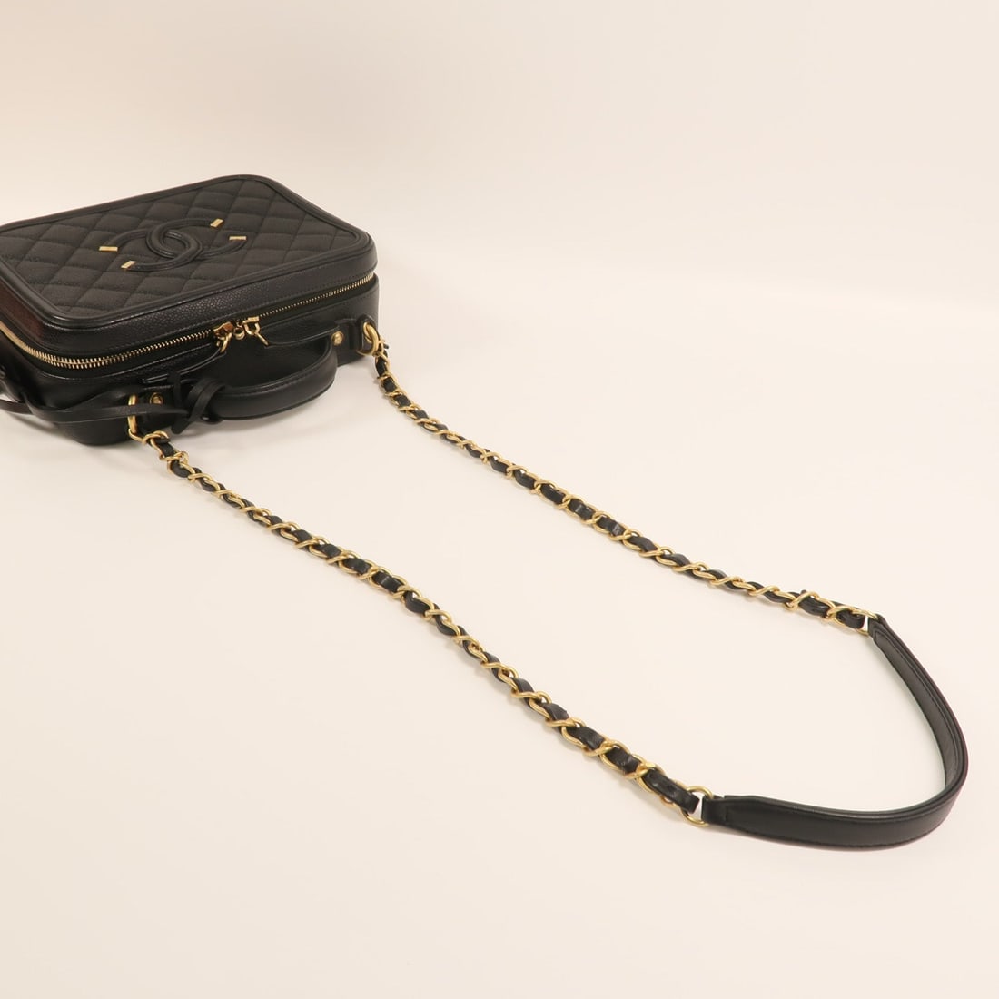 Chanel Vanity Case A93343 Black - 8