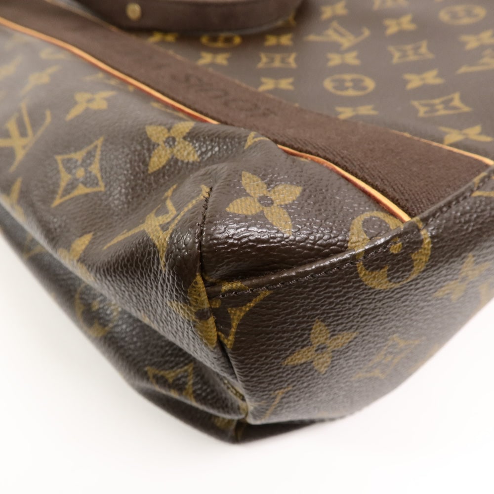 Louis Vuitton Cabas Beaubourg - 9