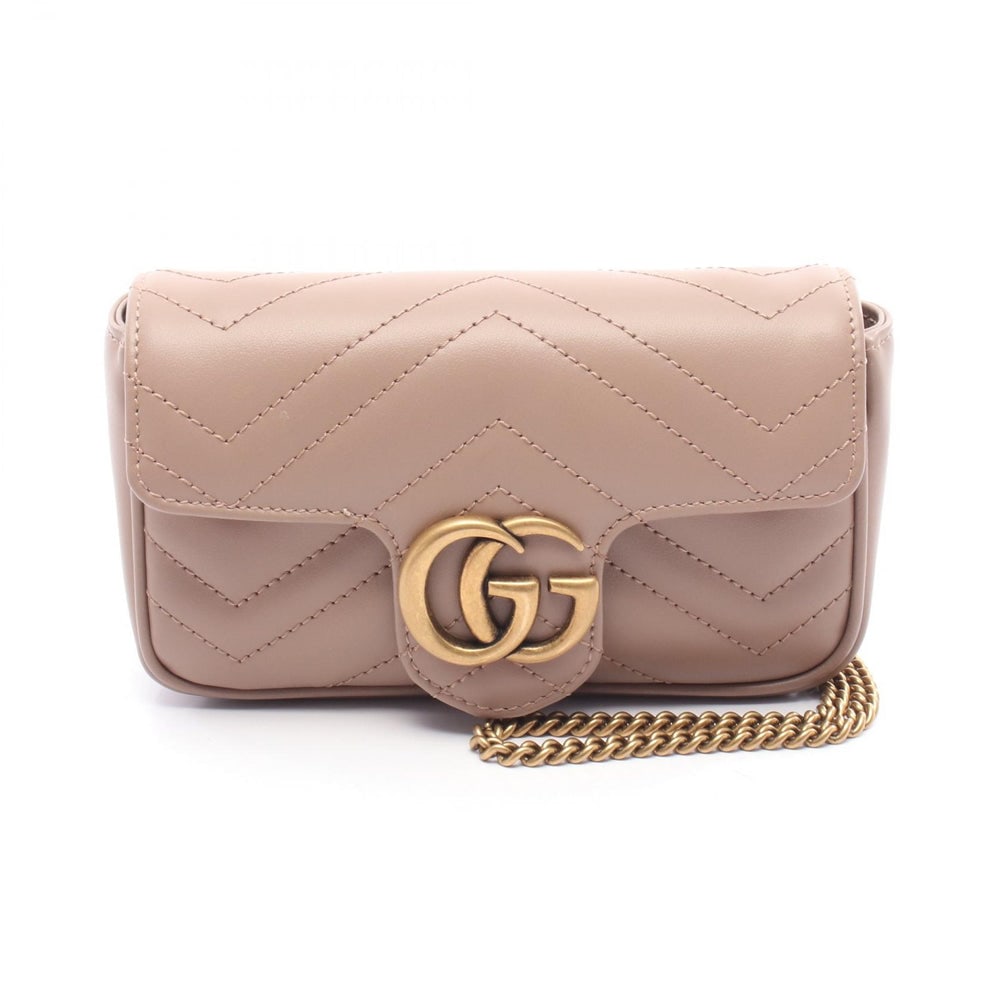 Gucci GG Marmont Super Mini Pink: Pink leather super mini shoulder bag. Includes box and storage bags. 17 x 10 x 4.5 cm.