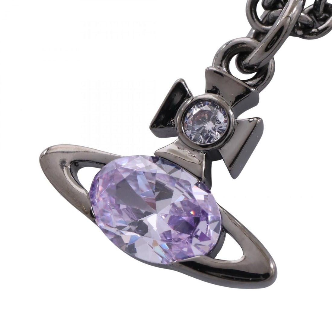 Vivienne Alliera Necklace: ALLIERA necklace in black and light purple tone.