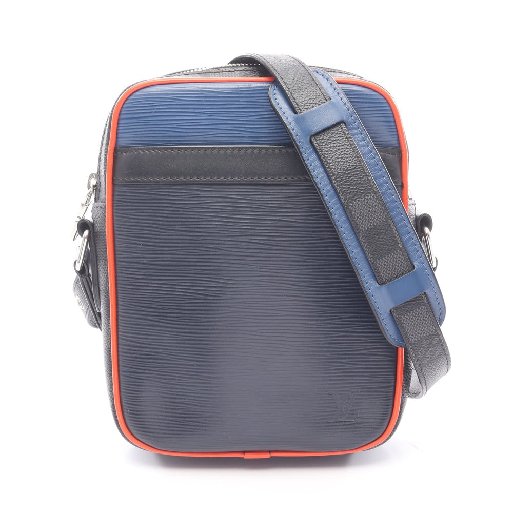 Louis Vuitton Danube PM Graphite Bag: Authenticated genuine Louis Vuitton Danube PM Epi Damier Graphite shoulder bag in dark blue blue black PVC leather, model M51460, product no. FO2168. Approx. H21 x W15.5 x D5 cm.
