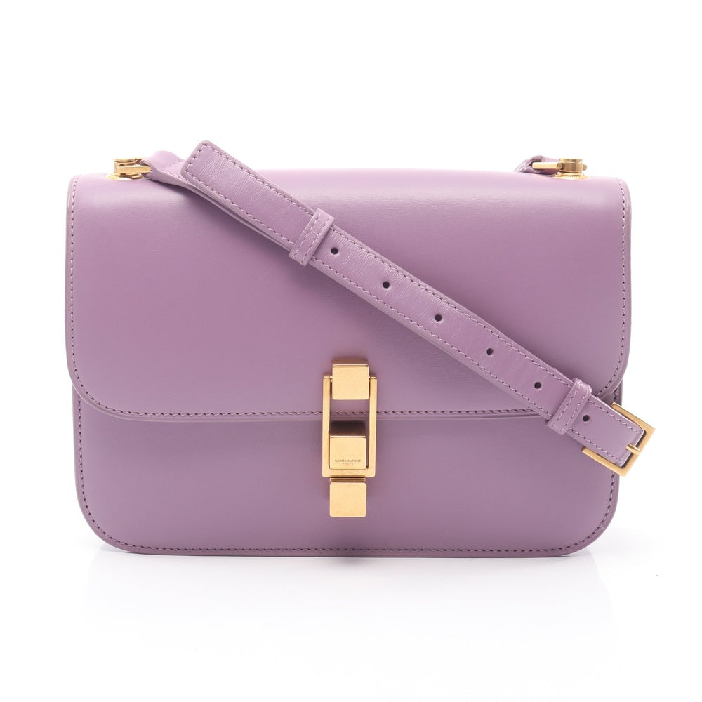 Saint Laurent Carre Satchel Lilac: Carre Satchel shoulder bag in light purple leather. Size 23 x 17 x 6.5 cm. Strap 98-113 cm.