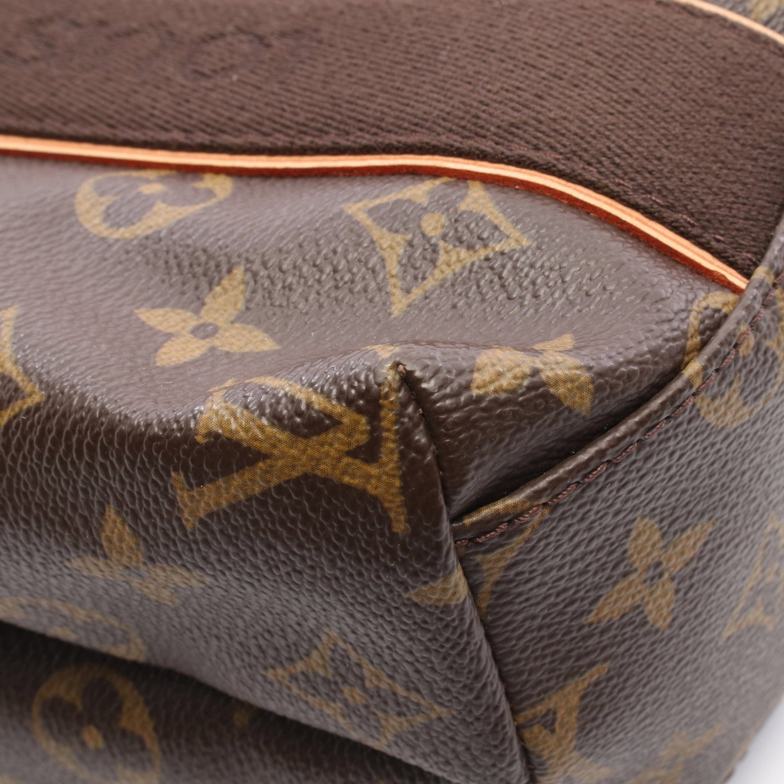 LV Beaubourg Monogram Shoulder Tote - 9