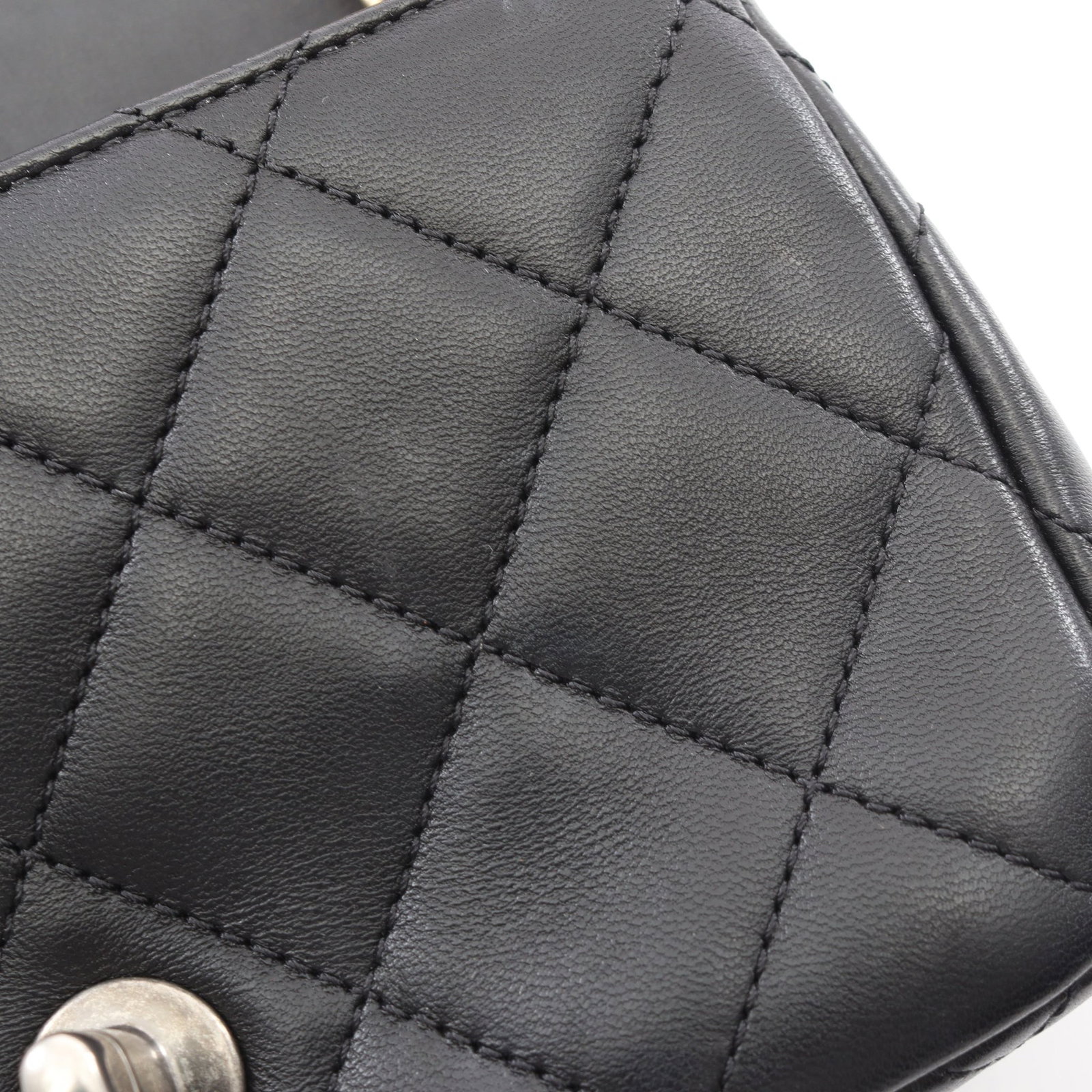 Chanel Chain Bag Black - 8
