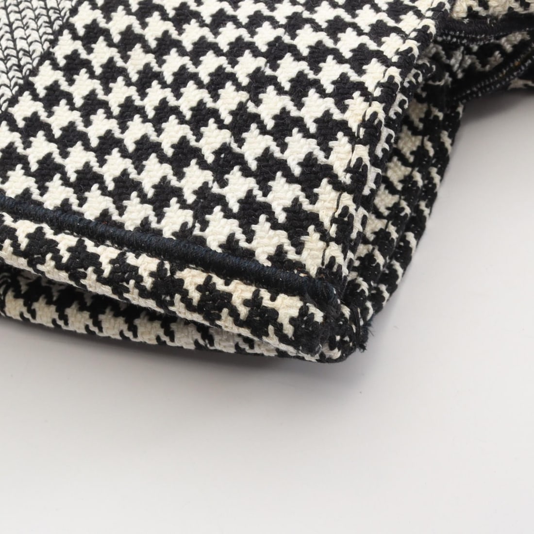 Dior Book Tote Medium Houndstooth - 8