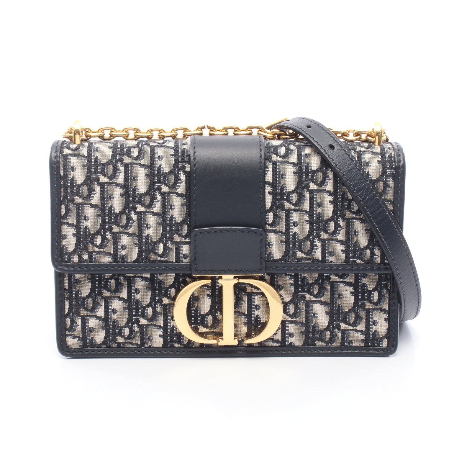 Dior 30 Montaigne Chain Bag Navy: Authentic and authenticated Christian Dior 30 Montaigne Oblique Jacquard chain shoulder bag in navy and beige canvas leather. Model M9208UTZQ_M928. Approx. 16H x 25W x 8D cm with double or single