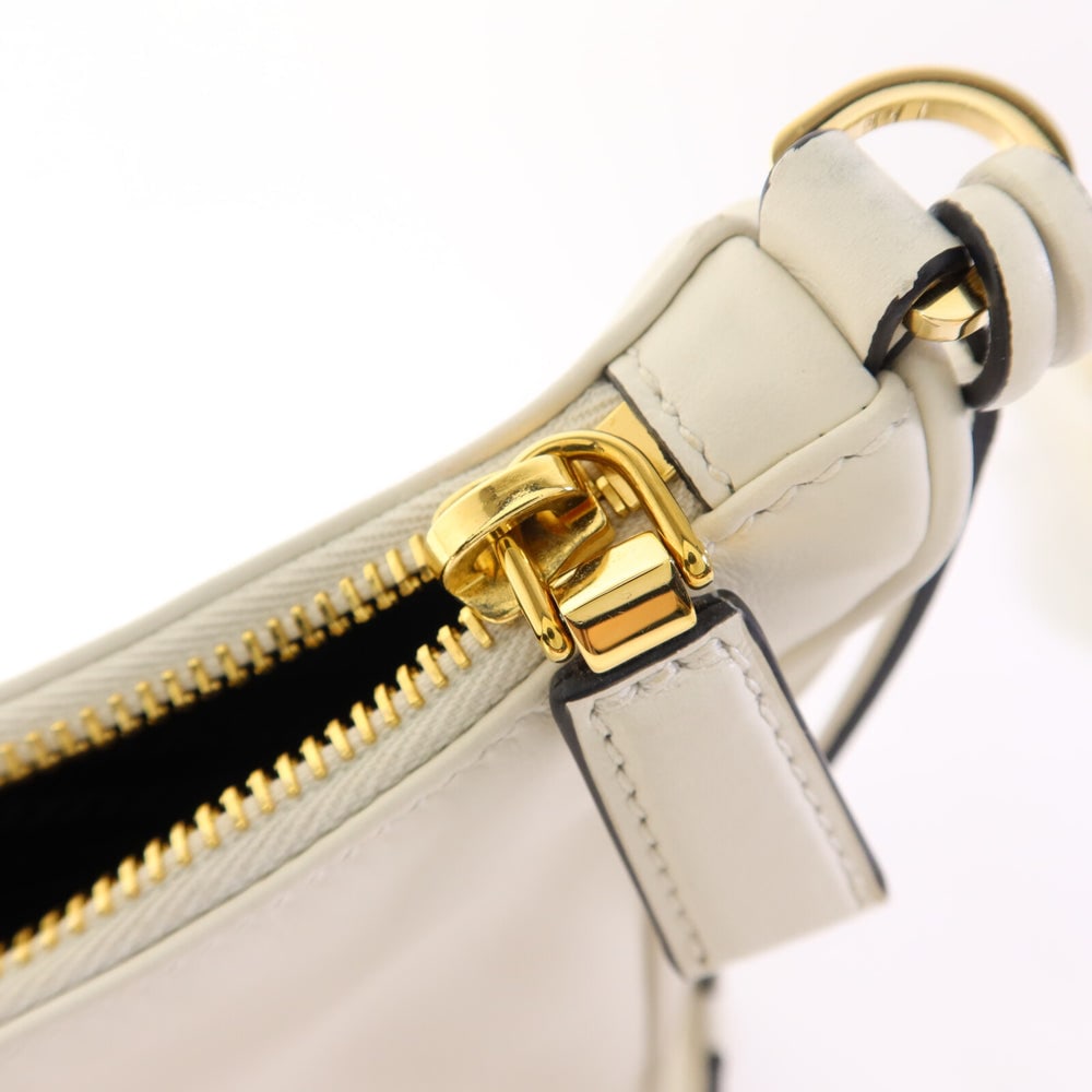 Prada Re-Edition 2005 White - 10