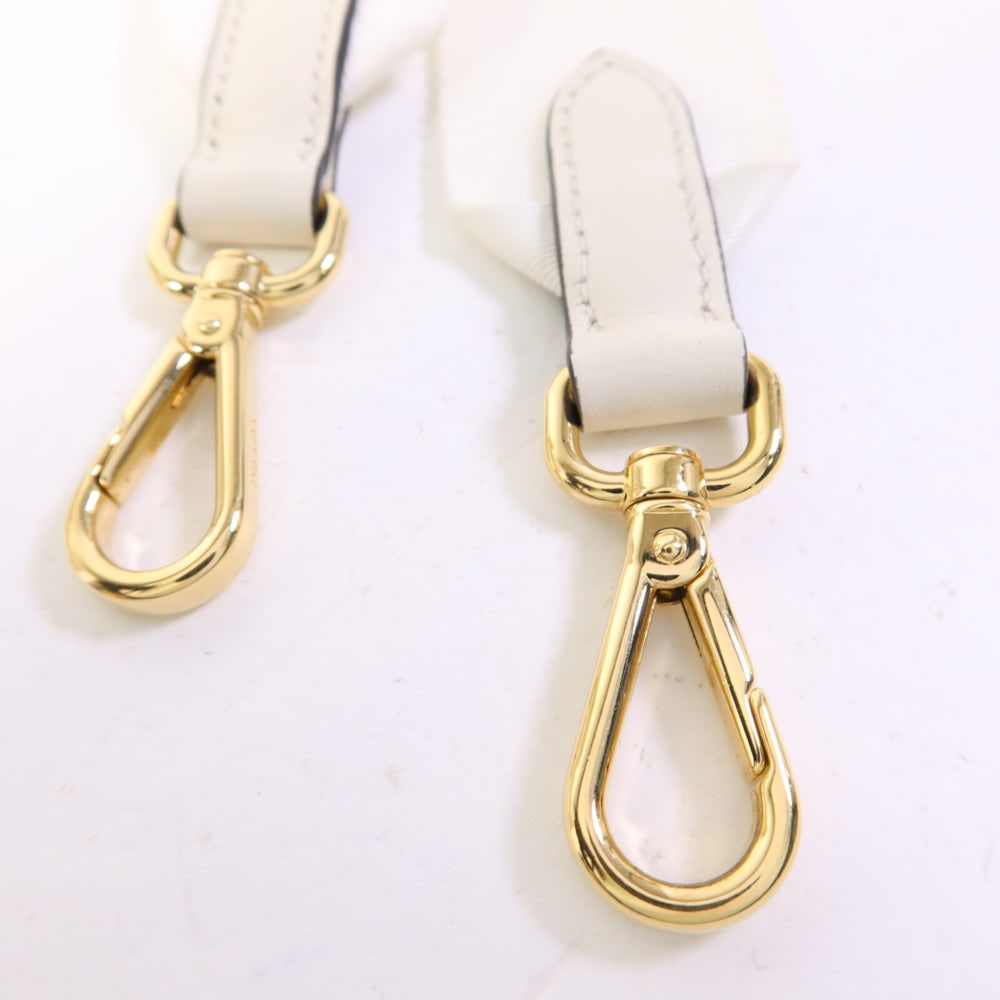 Prada Re-Edition 2005 White - 11