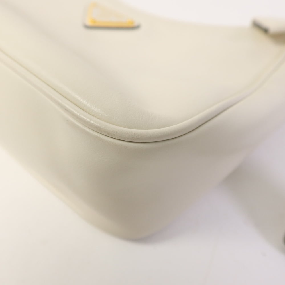 Prada Re-Edition 2005 White - 14