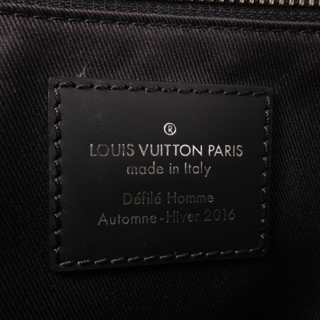 Louis Vuitton Voyager PM - 6