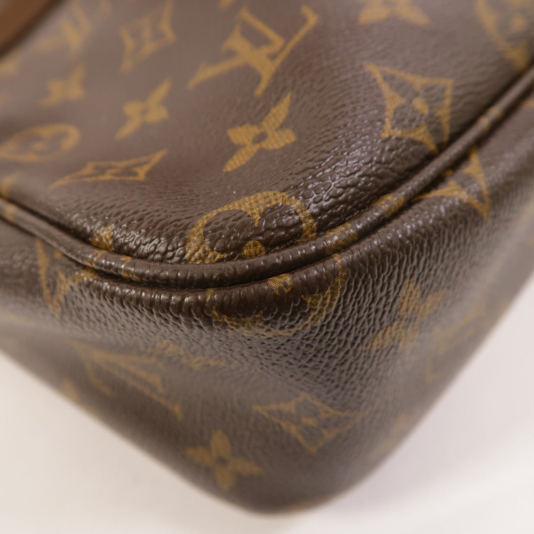 Louis Vuitton Sac Bosphore Brown - 12