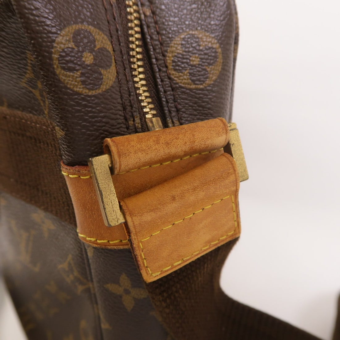 Louis Vuitton Sac Bosphore Brown - 16