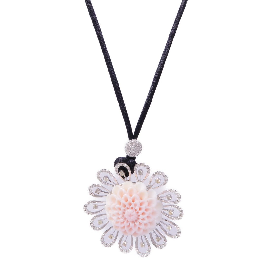 Coral Diamond Necklace WG Platinum: Coral diamond necklace in K18 white gold platinum and coral.