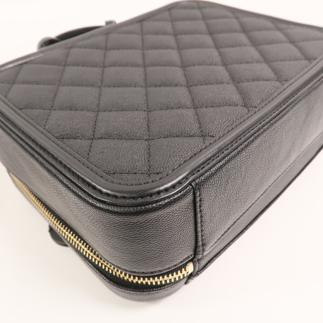 Chanel Medium Vanity Case Black - 18