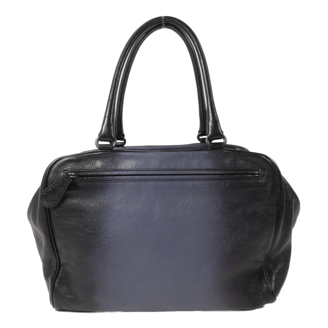 Bottega Veneta Brera Handbag Black: Authentic and authenticated Bottega Veneta Brera handbag in black/blue calfskin. Product no. B038578720. Approx. 32W x 22H x 15-22D cm with 42 cm handle. No accessories listed.