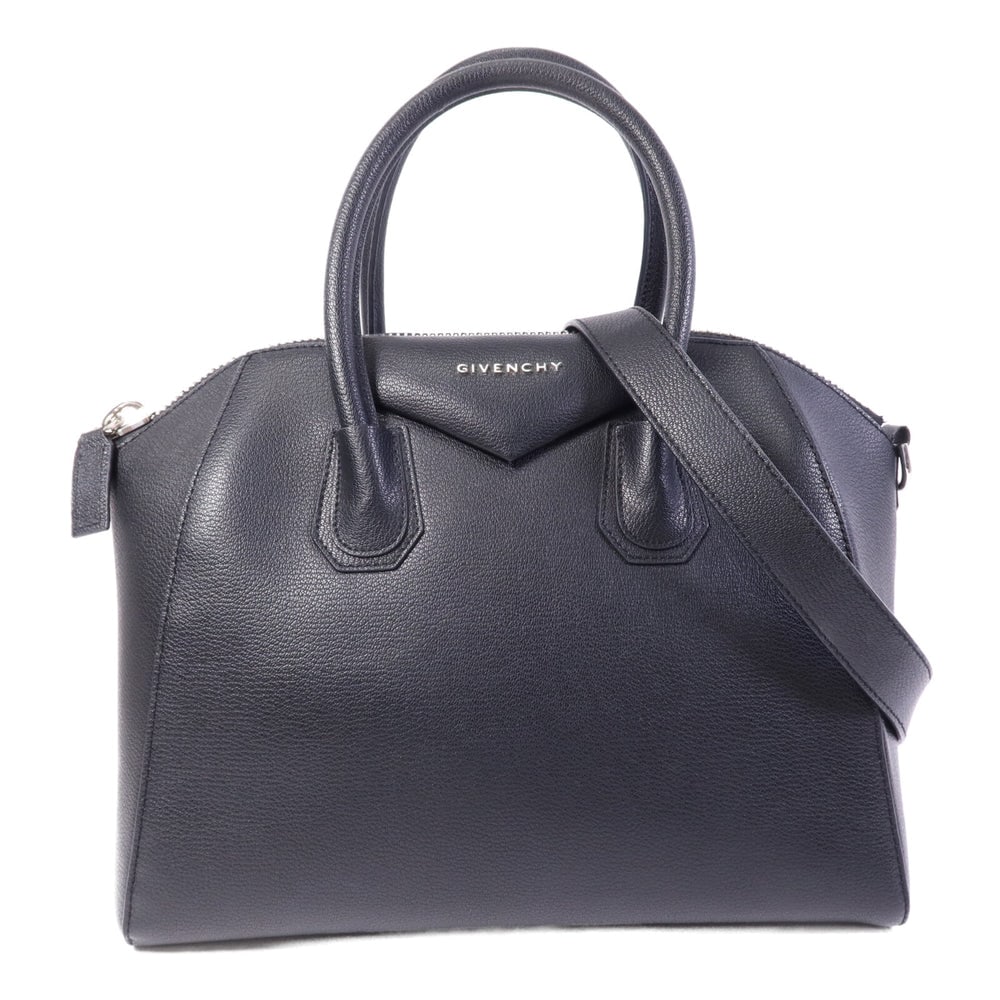 Givenchy Antigona GM 2Way Bag: Authenticated genuine Givenchy Antigona GM 2-way shoulder bag in black calfskin leather with silver-tone hardware. Includes shoulder strap. Product no. 149-2580. Approx. W33 x H28 x D19.5 cm.