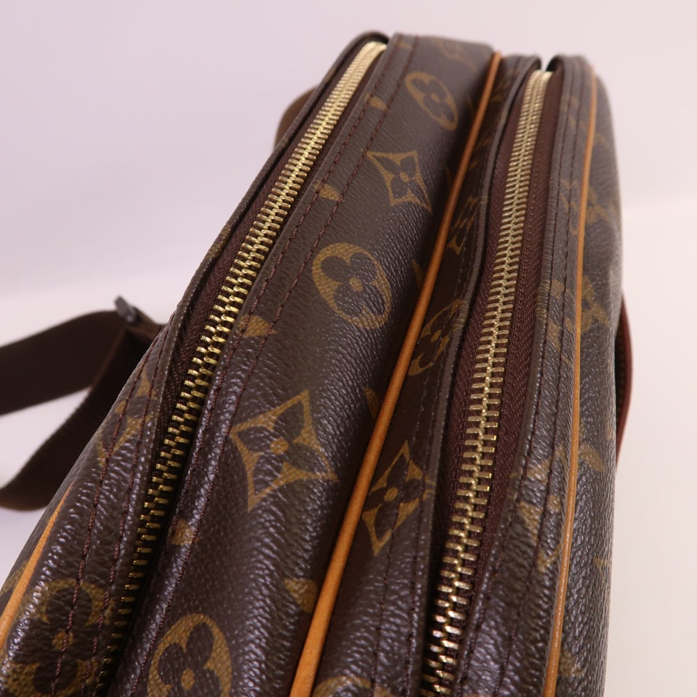 Louis Vuitton Reporter PM Monogram - 16