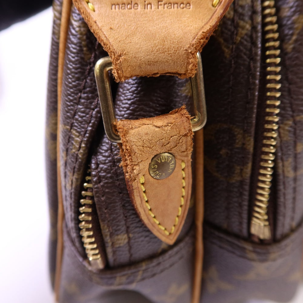 Louis Vuitton Reporter PM Monogram - 16