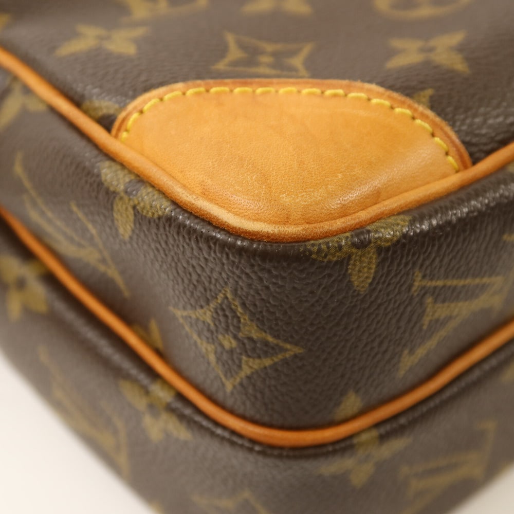 Louis Vuitton Amazon Monogram Bag - 11