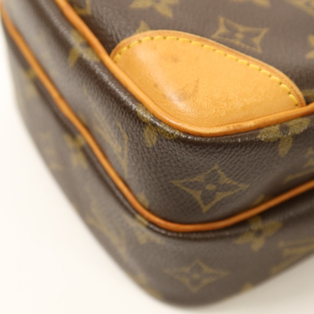 Louis Vuitton Amazon Monogram Bag - 12