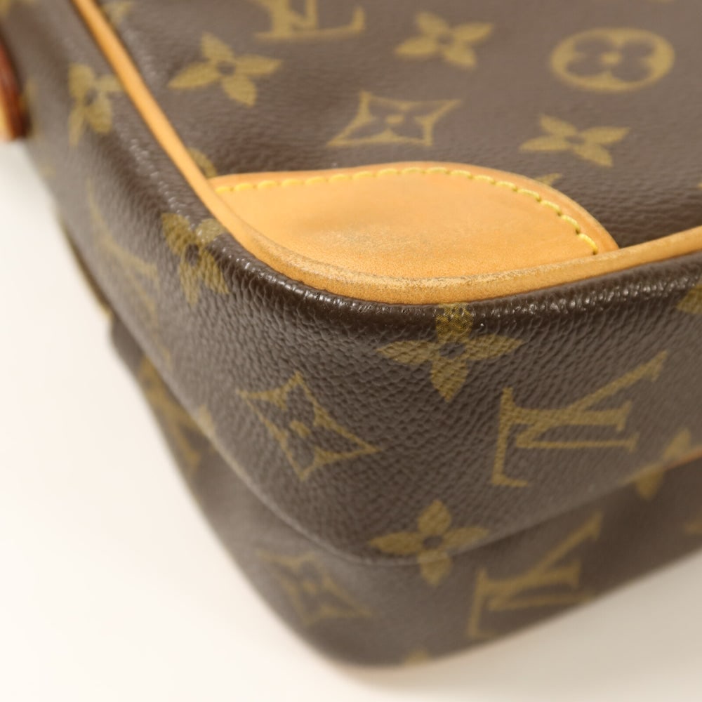 Louis Vuitton Amazon Monogram Bag - 13