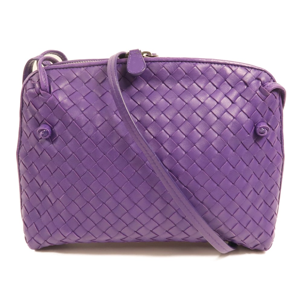 Bottega Veneta Purple Crossbody Bag: Authenticated genuine Bottega Veneta crossbody shoulder bag in purple lambskin leather. Includes storage bags. Product no. B01263827G. Approx. W26 x H20 x D24.5 cm; shoulder 62-84 cm.