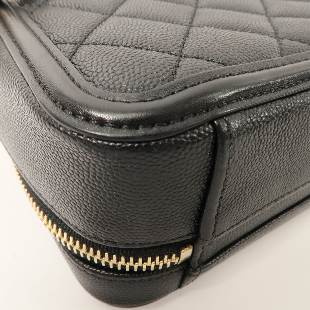 Chanel Vanity Case 17 Black - 15